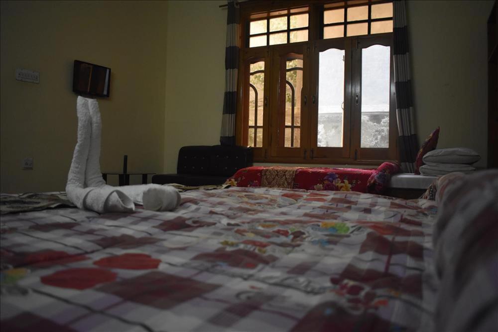 Cozy Lodge Gilgit Exterior foto